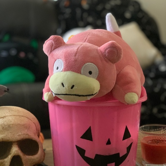 BRAND NEW Pokémon Slowpoke plushie - Picture 4 of 6